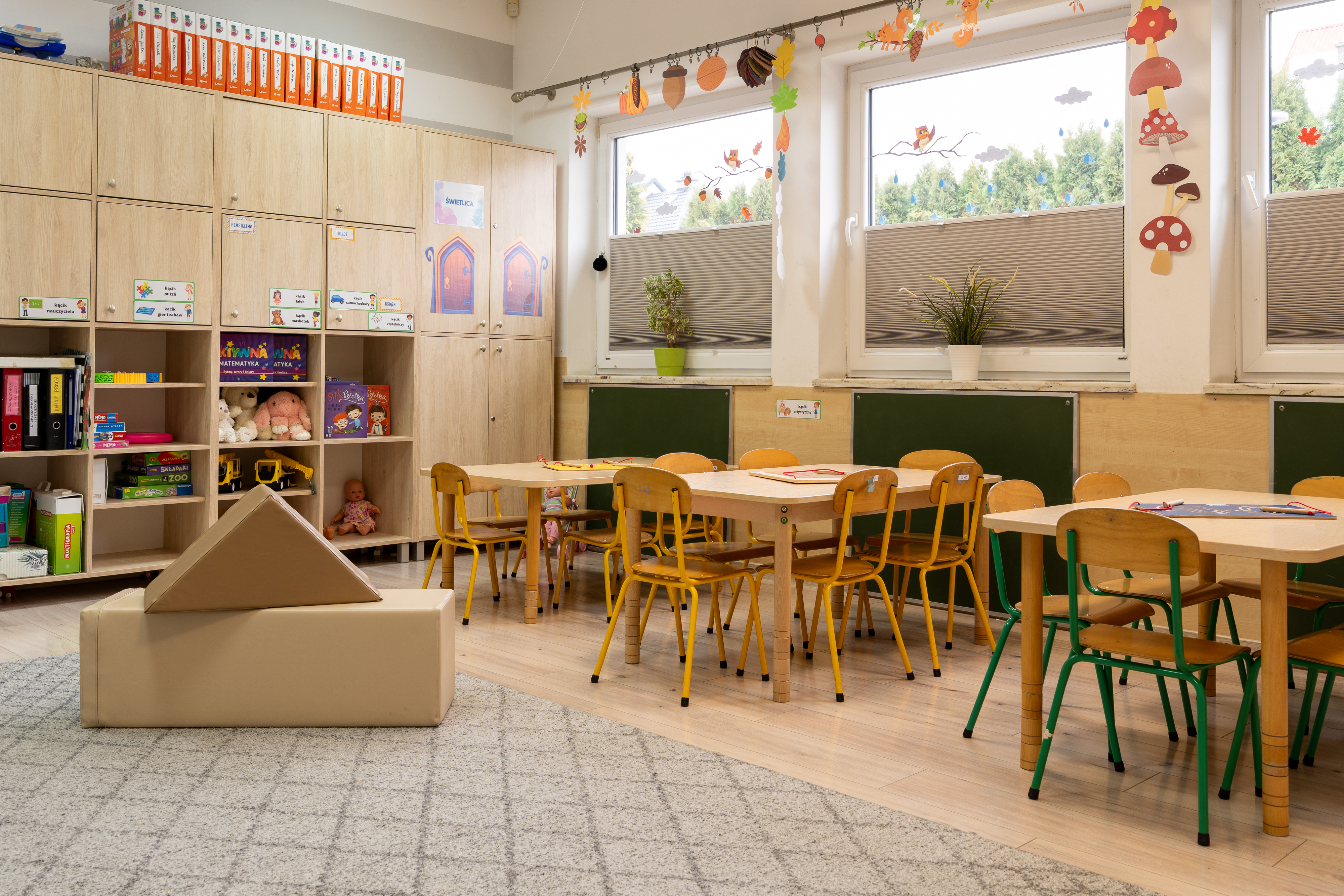 Okładka 3 - Polsko-angielskie Przedszkole Artystyczne Lenkowo